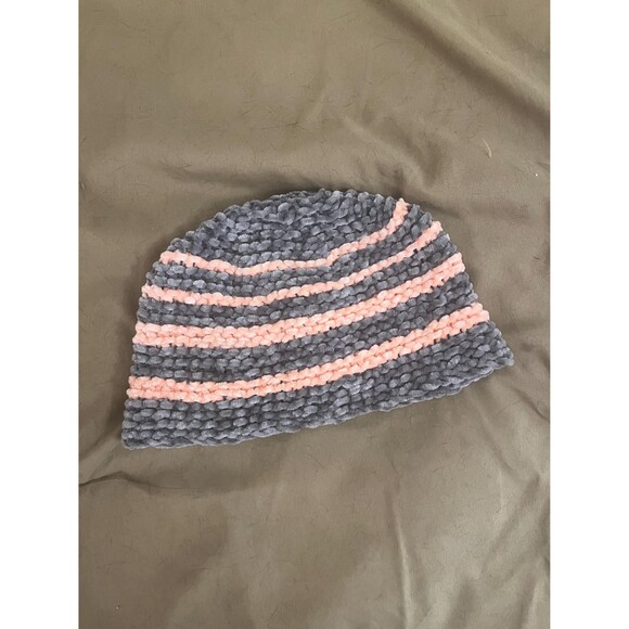 Cozy Handknit Beanie in Grey & Pink - Picture 1 of 10